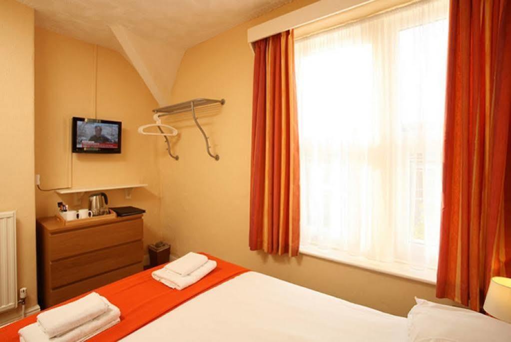 The Avala Guesthouse Cardiff Esterno foto